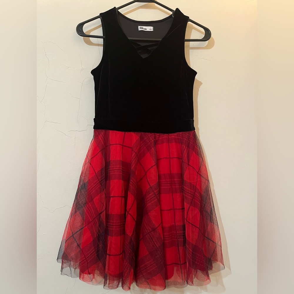 Girl’s Size Large Epic Threads Black Velvet and Red Plaid Tulle Formal Dress